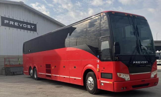 Motorcoach exterior for Montreal group travel